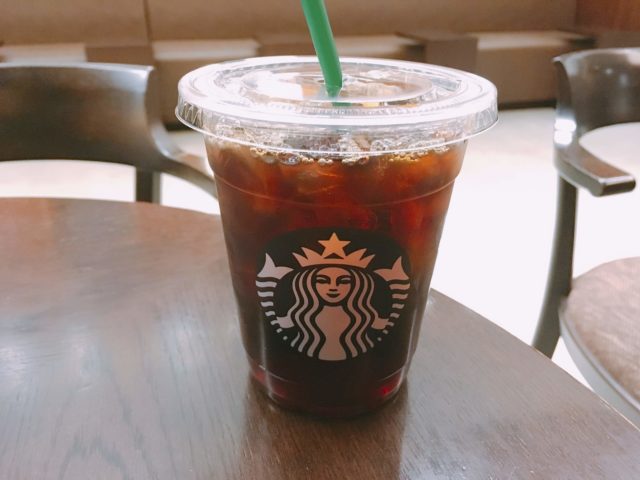 【スタバ】コールドブリューコーヒーのカスタムとカロリーを紹介