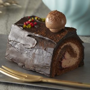 スタバのフード「ブッシュドノエル」をレビュー！カロリーも紹介