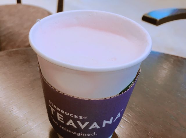 【スタバ】カモミールティーラテのカスタムとカロリー糖質・カフェインを紹介