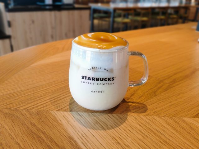 【スタバ】アイスティー(パッション・ブラック)のカスタムとカロリーを紹介