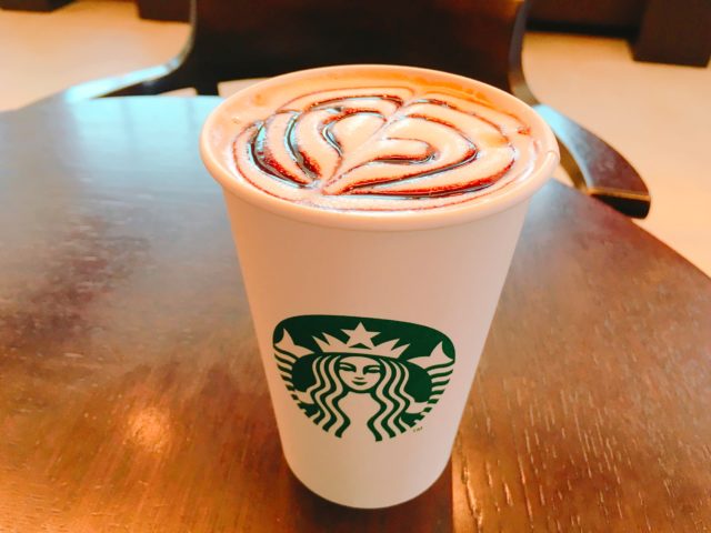 スタバのホットミルクとアイスミルクのカスタム7選、カロリーを紹介
