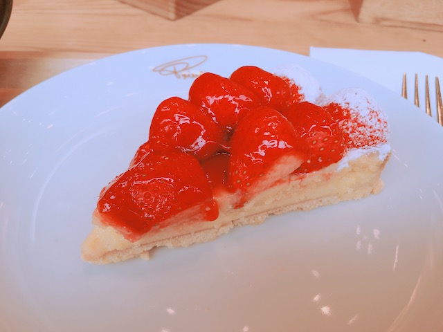 スターバックスリザーブロースタリー東京へ行って、ドリンクやフードを楽しんできました