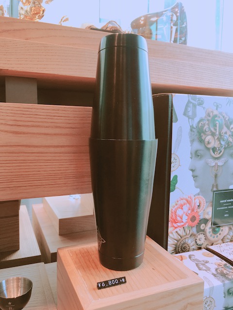 スターバックスリザーブロースタリー東京へ行って、ドリンクやフードを楽しんできました