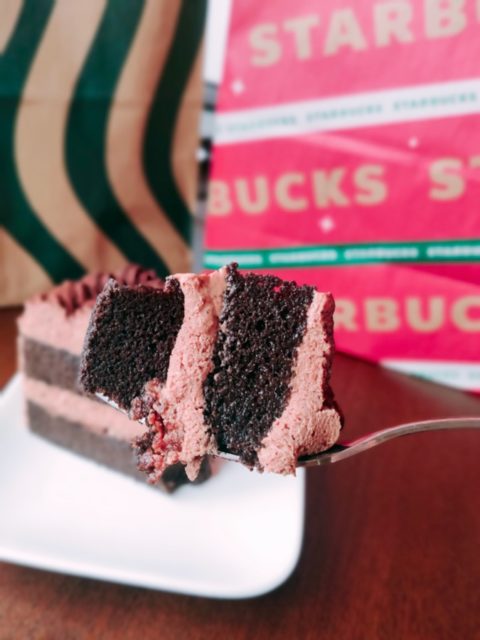 【スタバフード】チョコonチョコレートケーキのカロリー・糖質・感想