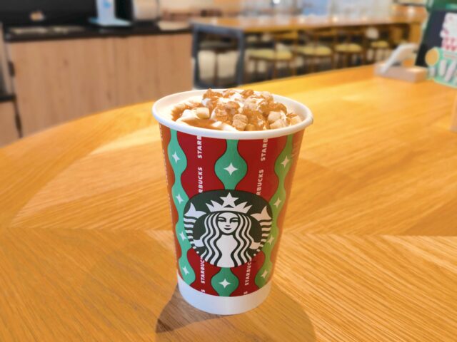 【スタバ新作】バターキャラメルミルフィーユフラペチーノのカスタム6選とカロリーを紹介