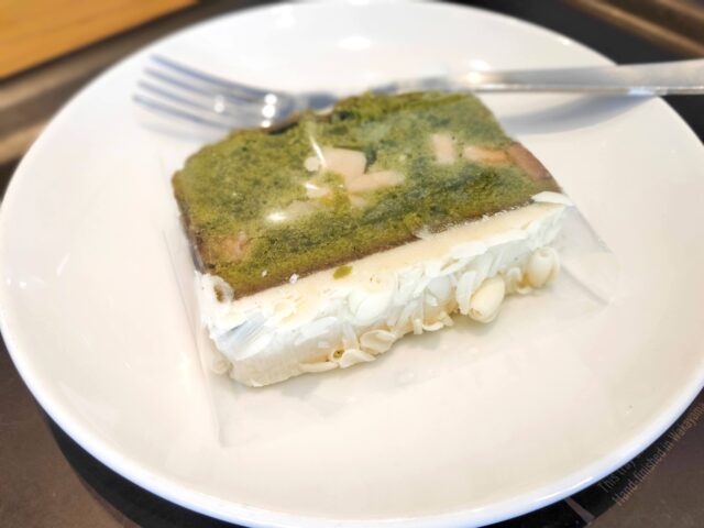 【スタバフード】抹茶とホワイトチョコのパウンドケーキのカロリー・糖質・感想を紹介!